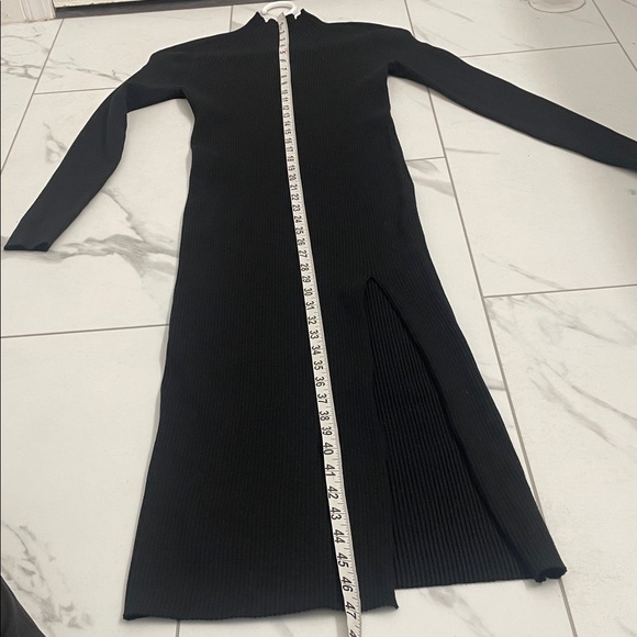 Wilfred Classic Black Knit Long Sleeve Dress Mock Neck High Thigh Slit Sz M - Picture 14 of 15